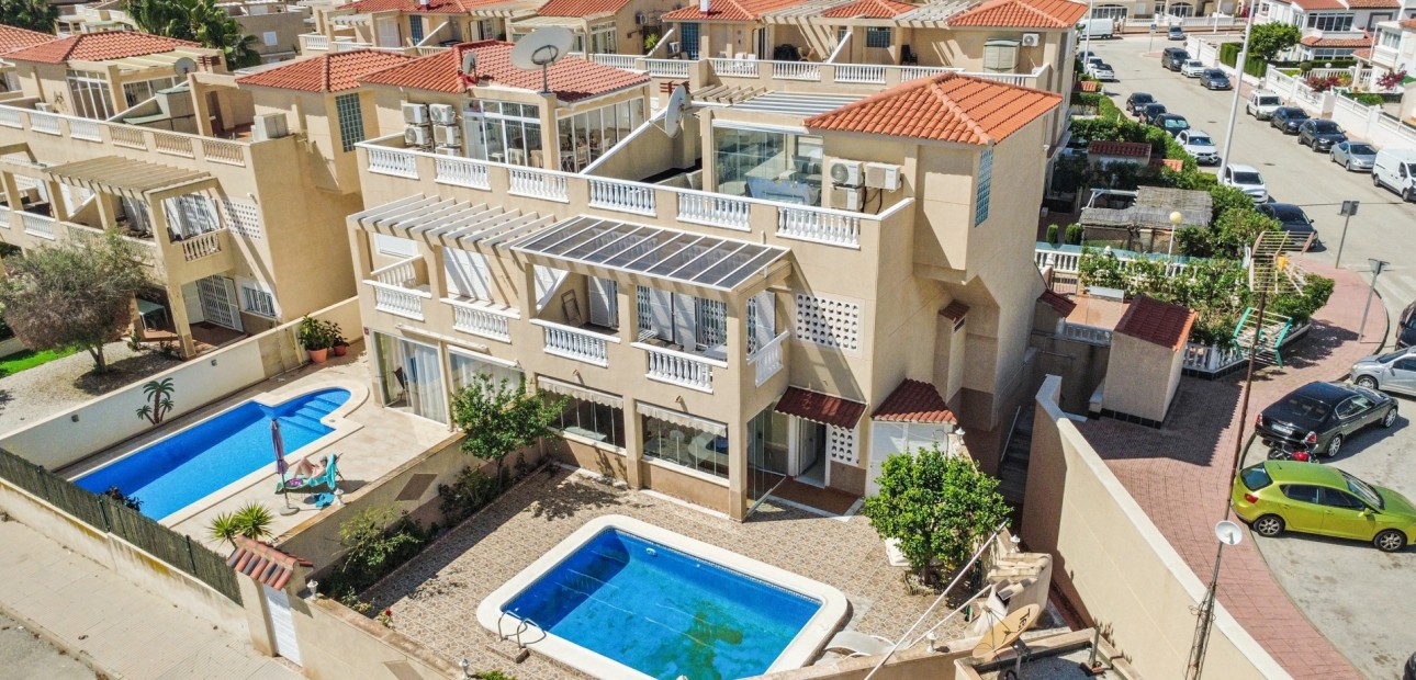Venta - Apartamento / piso -
Orihuela Costa - Playa Flamenca