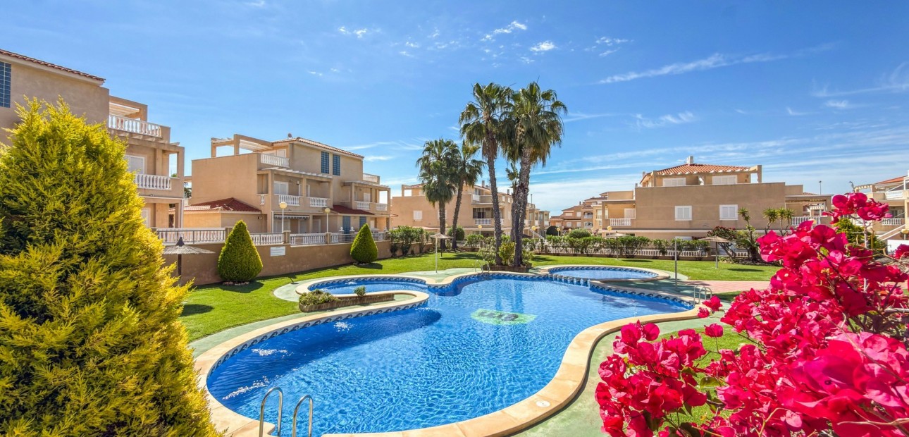 Venta - Apartamento / piso -
Orihuela Costa - Playa Flamenca