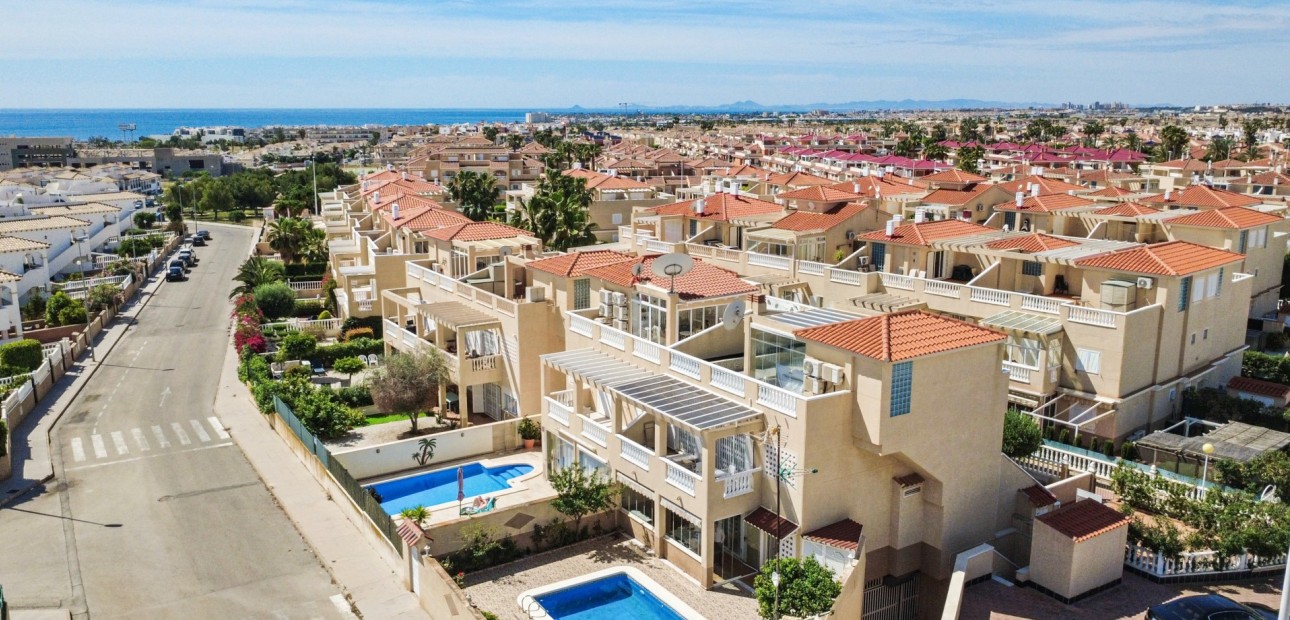 Venta - Apartamento / piso -
Orihuela Costa - Playa Flamenca