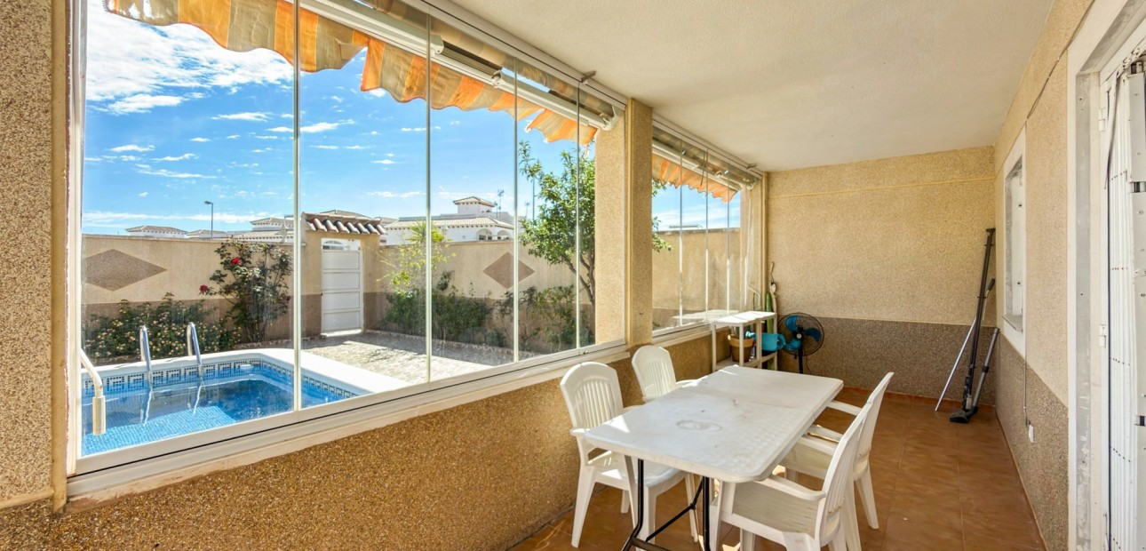 Venta - Apartamento / piso -
Orihuela Costa - Playa Flamenca