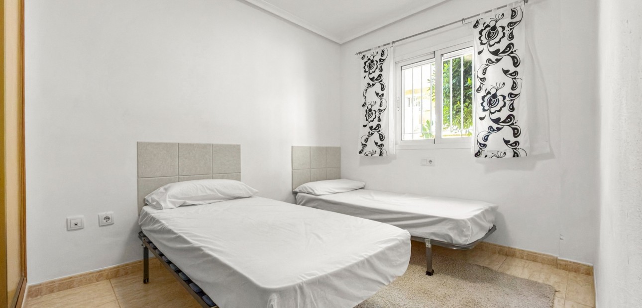 Venta - Apartamento / piso -
Orihuela Costa - Playa Flamenca