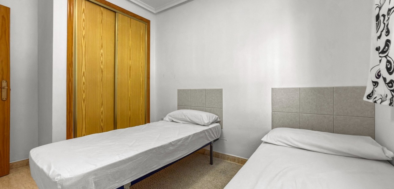 Venta - Apartamento / piso -
Orihuela Costa - Playa Flamenca