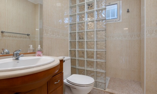 Venta - Apartamento / piso -
Orihuela Costa - Playa Flamenca