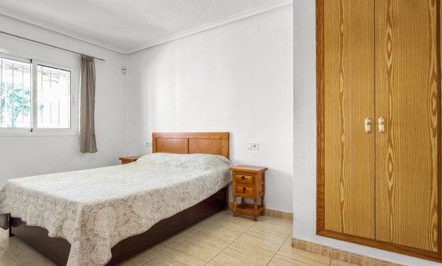 Venta - Apartamento / piso -
Orihuela Costa - Playa Flamenca