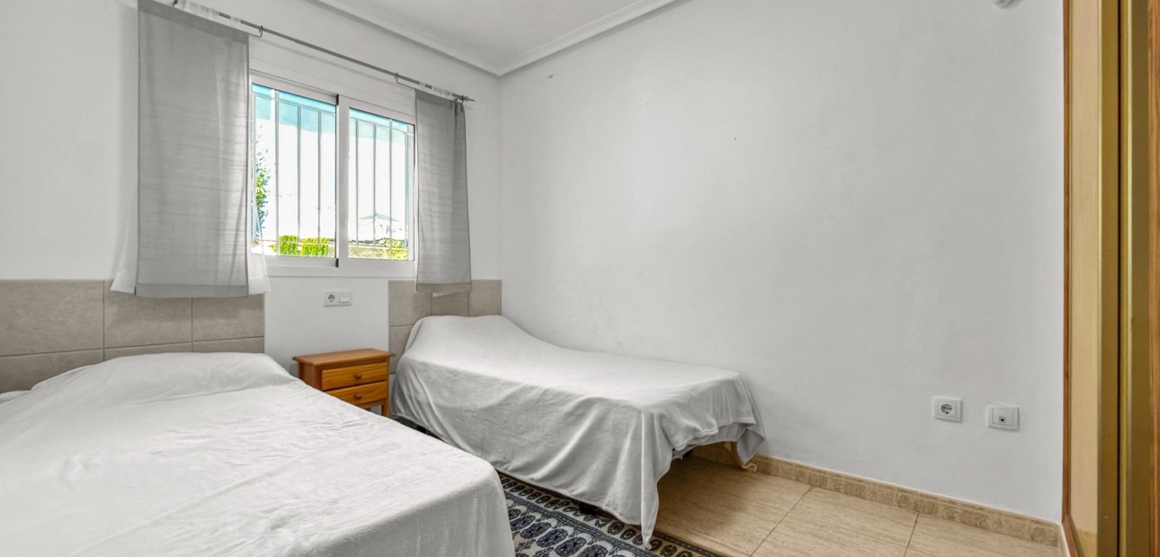 Venta - Apartamento / piso -
Orihuela Costa - Playa Flamenca