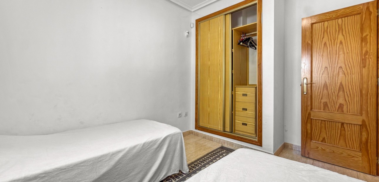 Venta - Apartamento / piso -
Orihuela Costa - Playa Flamenca