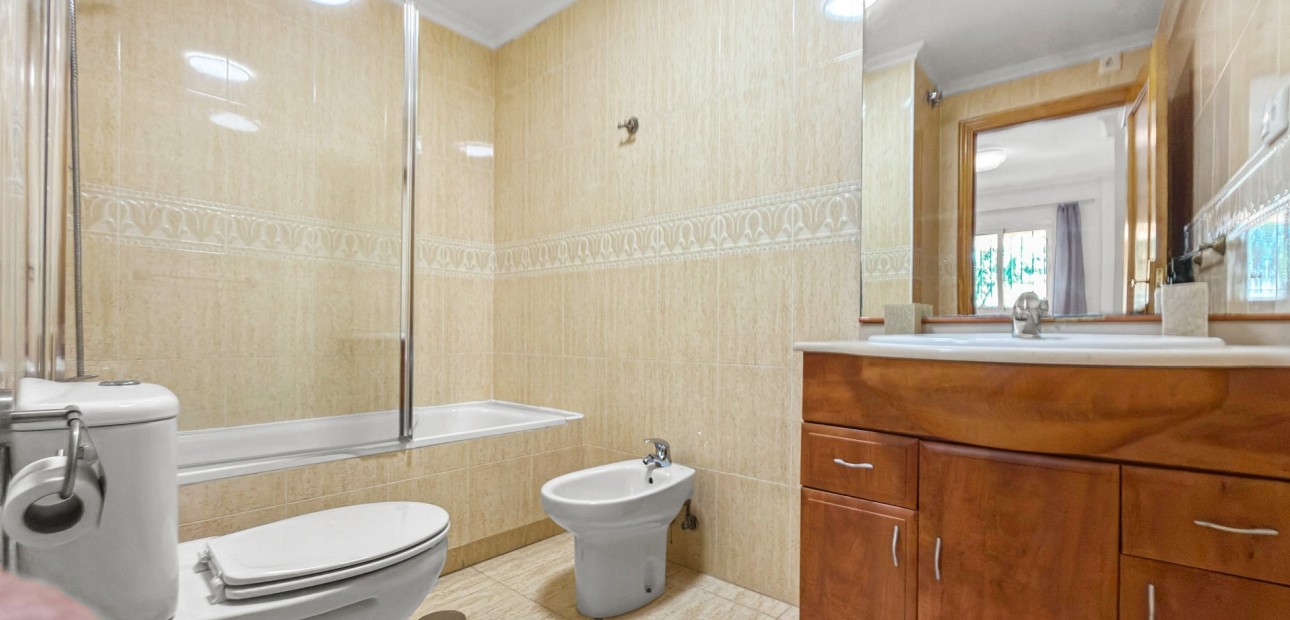 Venta - Apartamento / piso -
Orihuela Costa - Playa Flamenca