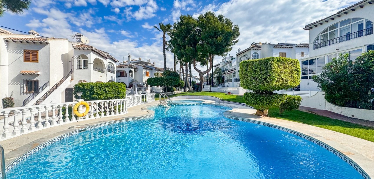 Venta - Bungalow -
Torrevieja - Aguas Nuevas