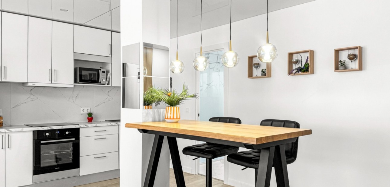 Herverkoop - Appartement / flat -
Torrevieja - El Acequión - Los Náufragos