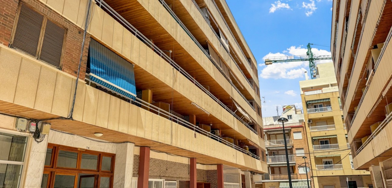 Herverkoop - Appartement / flat -
Torrevieja - El Acequión - Los Náufragos