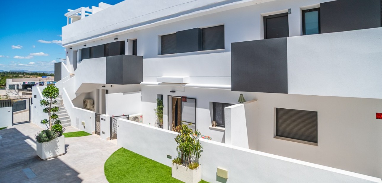 Sale - Apartment / flat -
Torrevieja - LOS BALCONES - LOS ALTOS