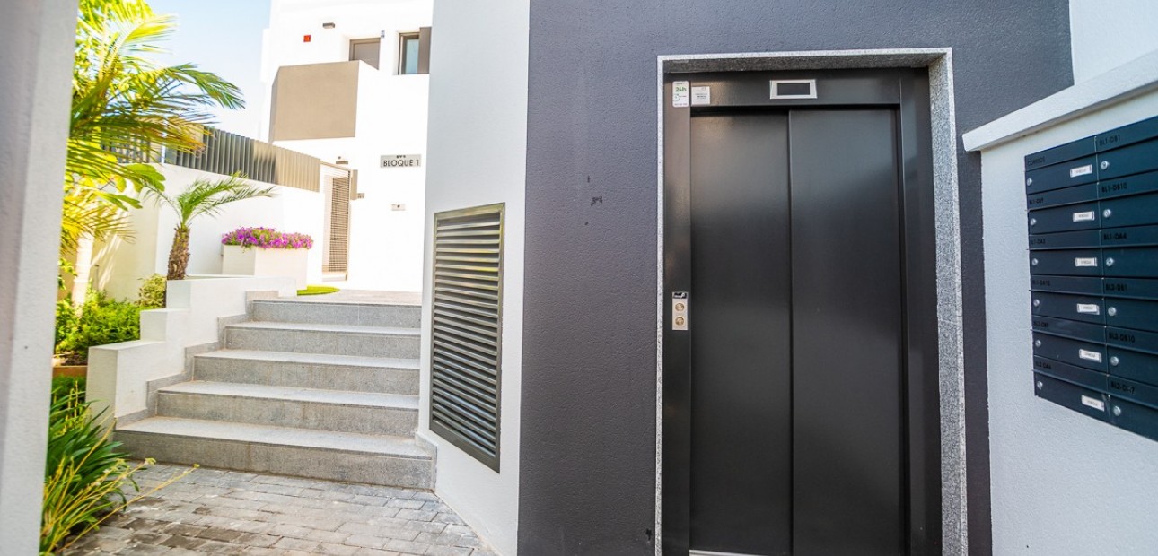 Sale - Apartment / flat -
Torrevieja - LOS BALCONES - LOS ALTOS