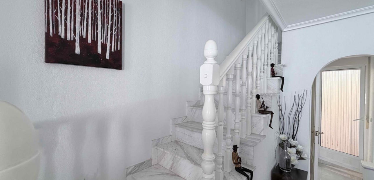 Herverkoop - Terraced house -
Orihuela Costa - La Chismosa