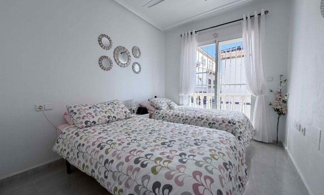 Herverkoop - Terraced house -
Orihuela Costa - La Chismosa