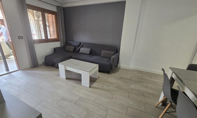Sale - Apartment / flat -
Torrevieja - Acequion