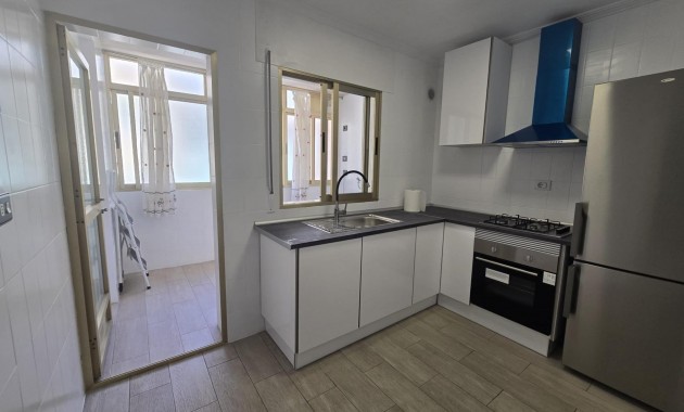 Sale - Apartment / flat -
Torrevieja - Acequion