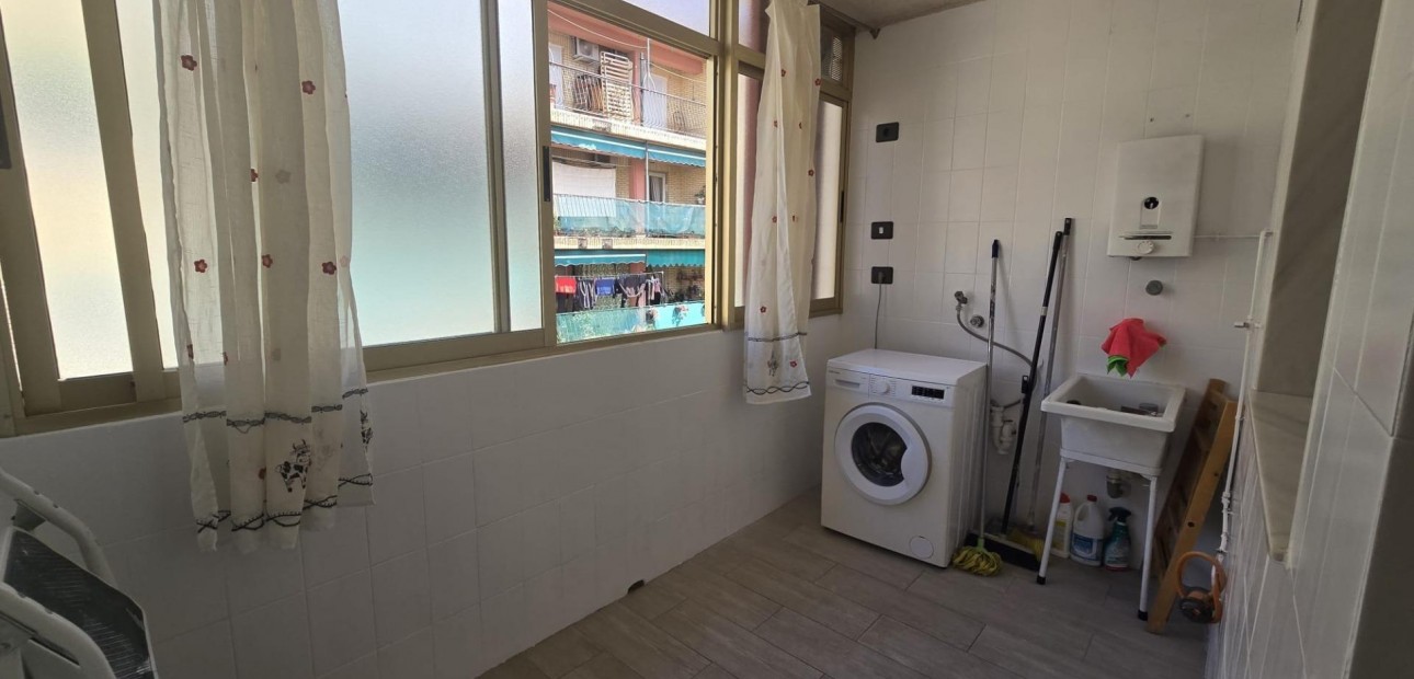 Sale - Apartment / flat -
Torrevieja - Acequion