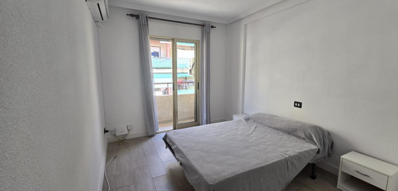 Sale - Apartment / flat -
Torrevieja - Acequion