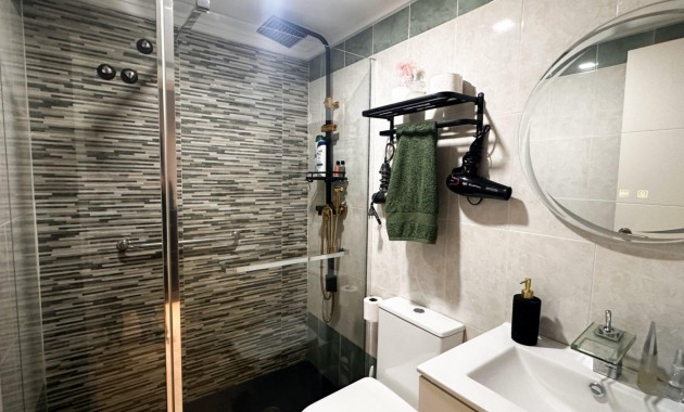 Sale - Apartment / flat -
Torrevieja - torrevieja
