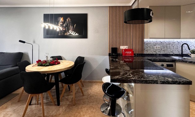 Sale - Apartment / flat -
Torrevieja - torrevieja