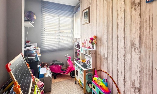 Sale - Apartment / flat -
Torrevieja - torrevieja