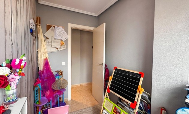 Sale - Apartment / flat -
Torrevieja - torrevieja