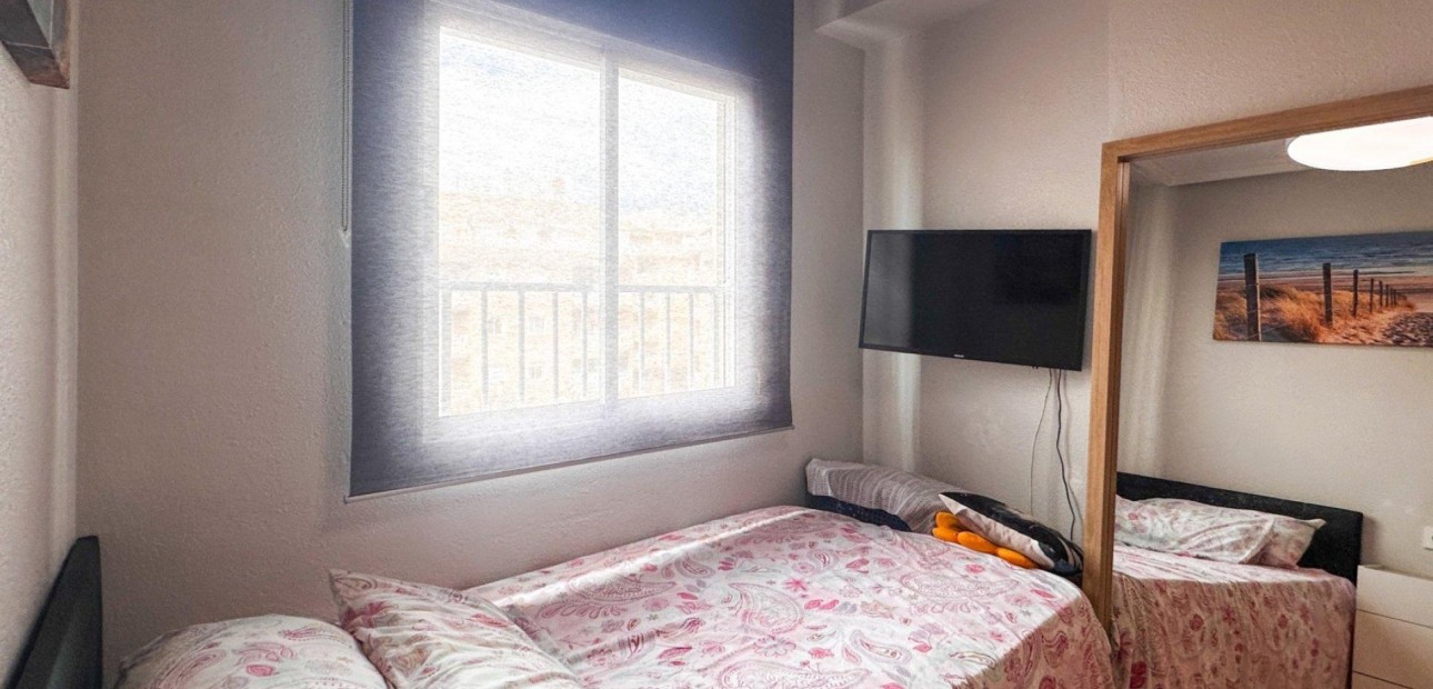 Sale - Apartment / flat -
Torrevieja - torrevieja