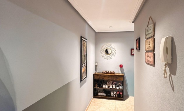 Sale - Apartment / flat -
Torrevieja - torrevieja