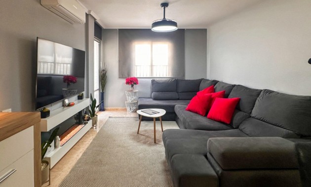 Sale - Apartment / flat -
Torrevieja - torrevieja
