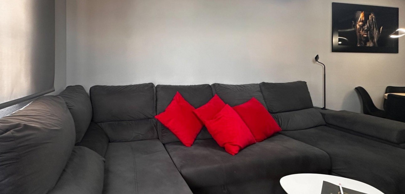 Sale - Apartment / flat -
Torrevieja - torrevieja
