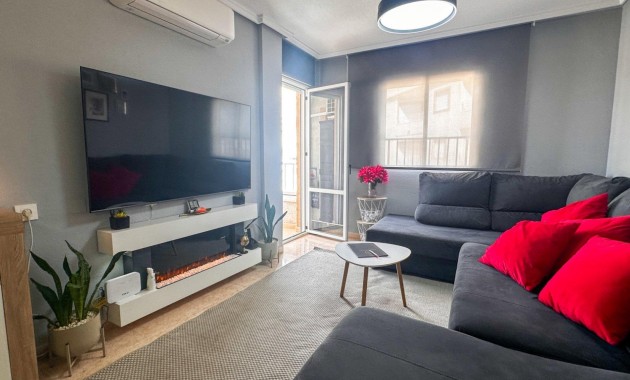 Sale - Apartment / flat -
Torrevieja - torrevieja