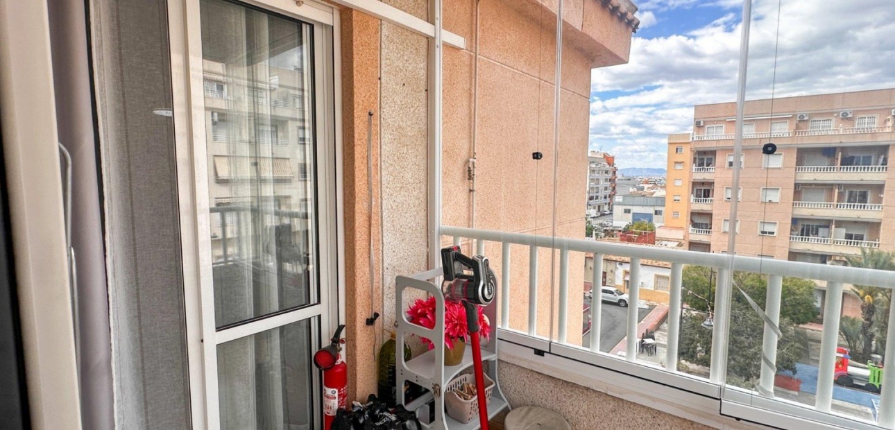 Sale - Apartment / flat -
Torrevieja - torrevieja