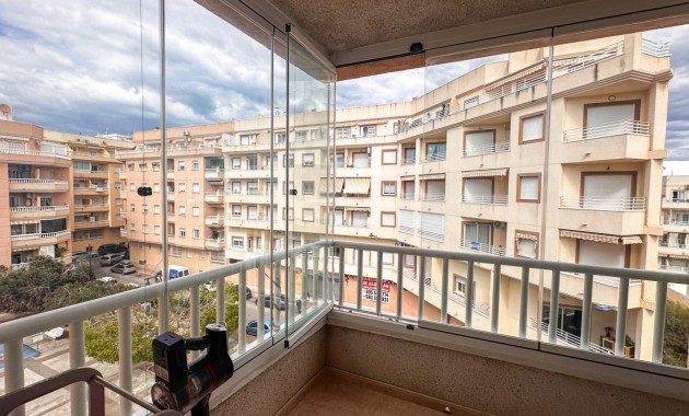 Sale - Apartment / flat -
Torrevieja - torrevieja