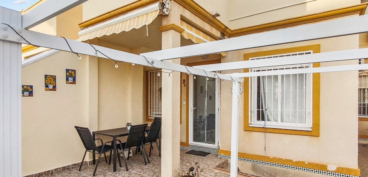 Venta - Apartamento / piso -
Orihuela Costa - Playa Flamenca