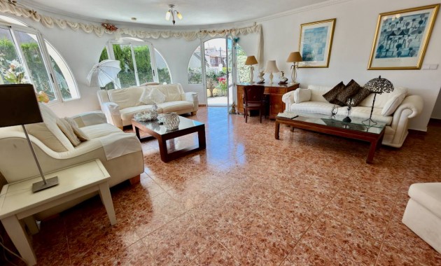 Herverkoop - Villa -
Ciudad Quesada