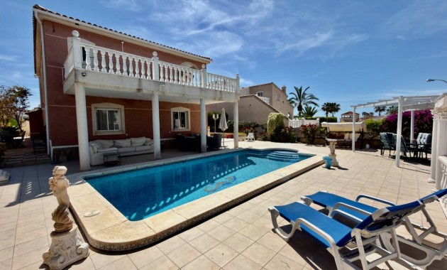 Herverkoop - Villa -
Ciudad Quesada
