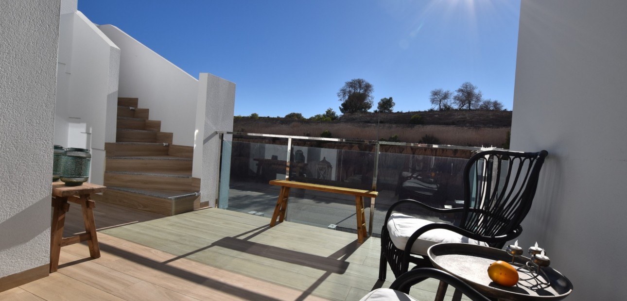 Venta - Apartamento / piso -
Los Montesinos - Entre Naranjos / Vistabella Golf