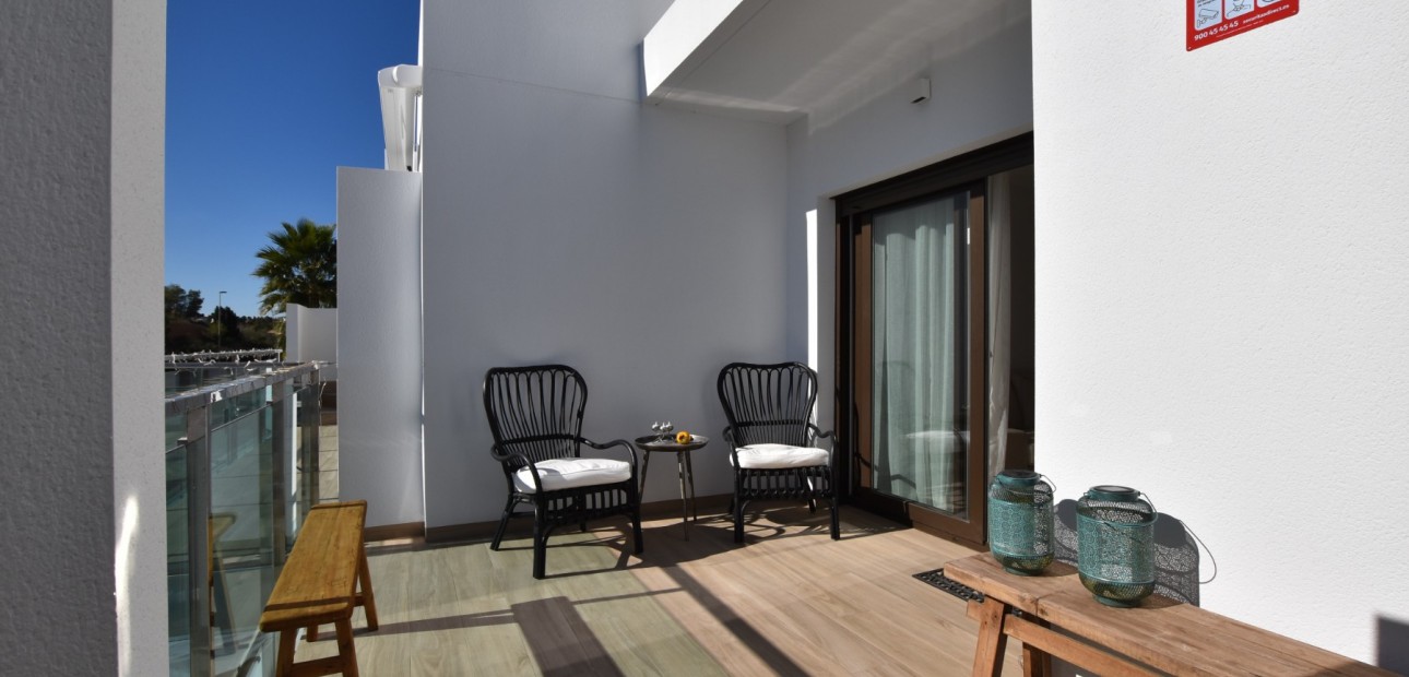 Venta - Apartamento / piso -
Los Montesinos - Entre Naranjos / Vistabella Golf