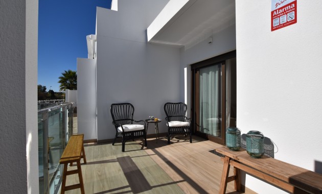 Venta - Apartamento / piso -
Los Montesinos - Entre Naranjos / Vistabella Golf