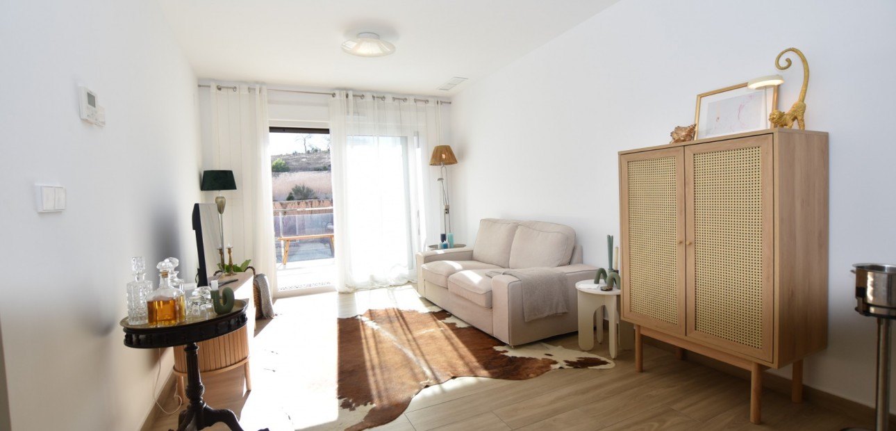 Venta - Apartamento / piso -
Los Montesinos - Entre Naranjos / Vistabella Golf