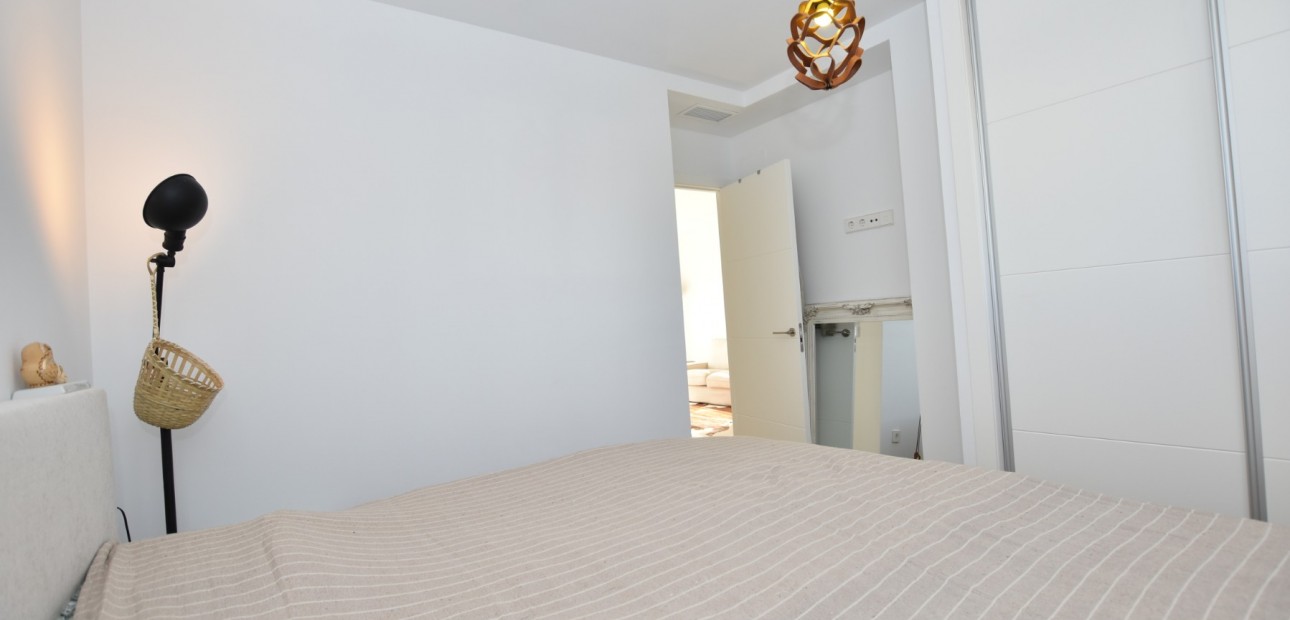 Venta - Apartamento / piso -
Los Montesinos - Entre Naranjos / Vistabella Golf