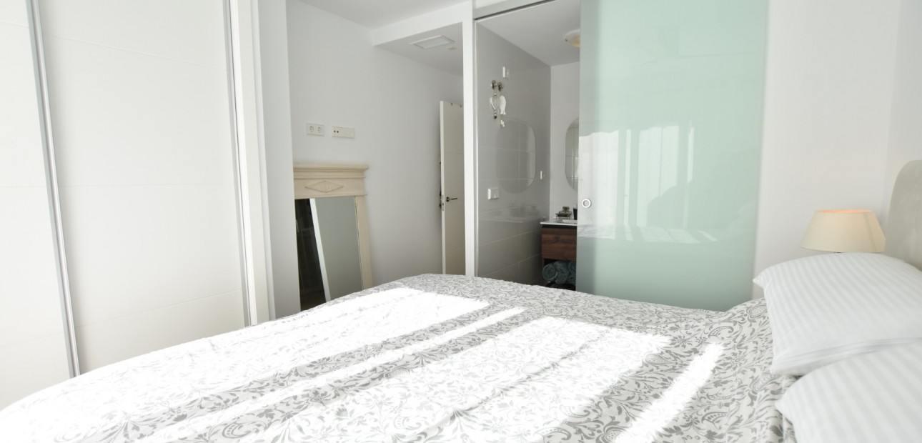 Venta - Apartamento / piso -
Los Montesinos - Entre Naranjos / Vistabella Golf