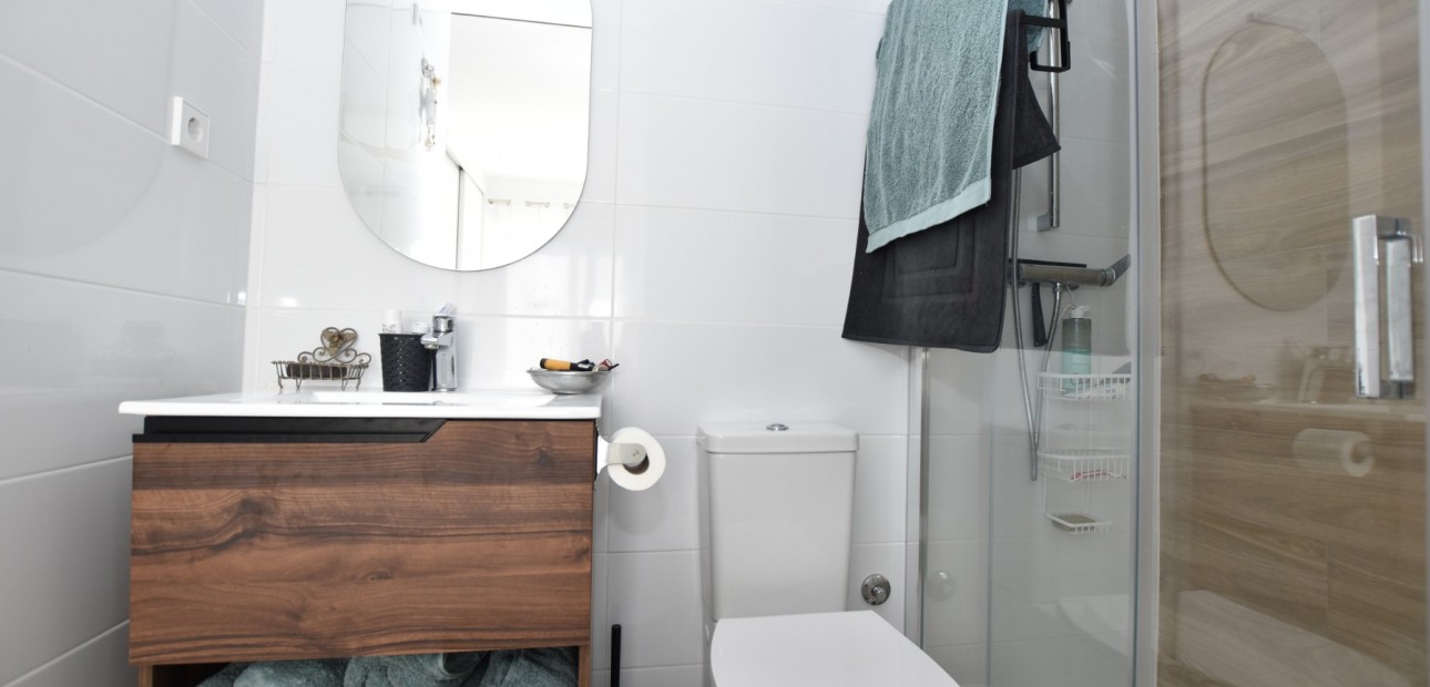 Venta - Apartamento / piso -
Los Montesinos - Entre Naranjos / Vistabella Golf