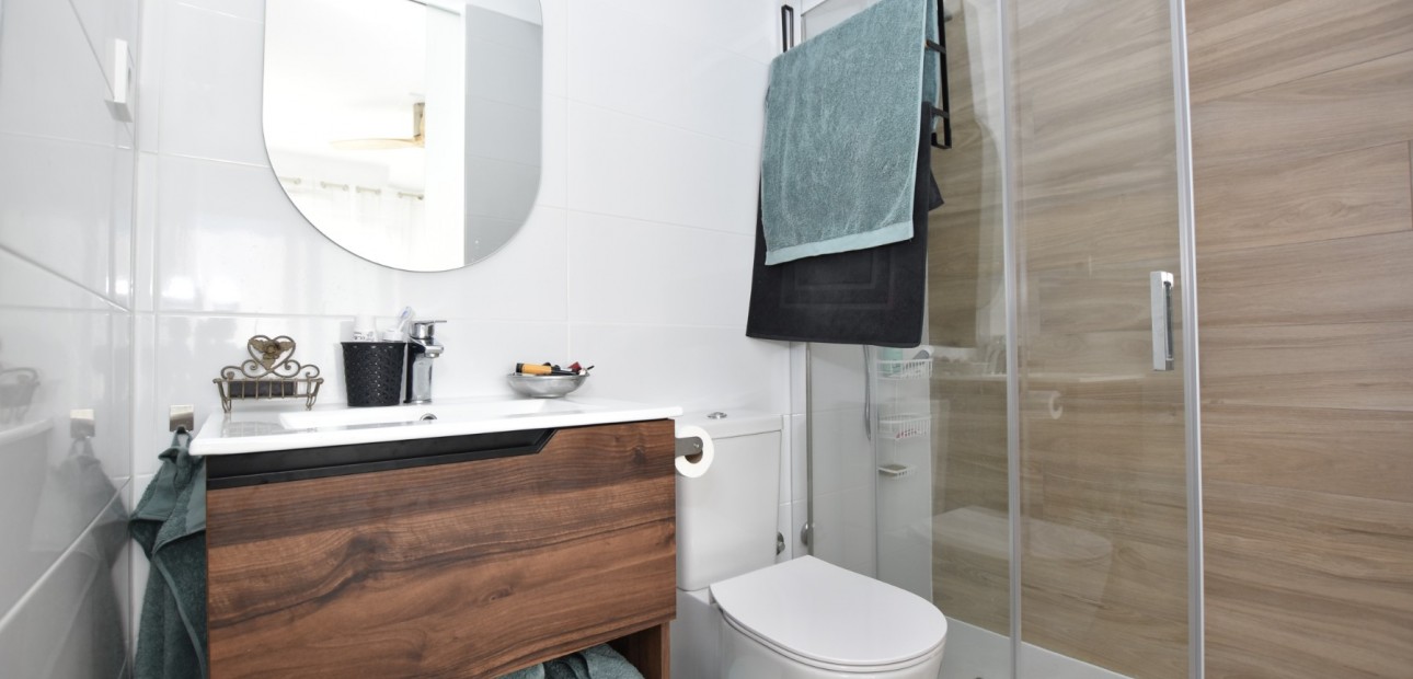 Venta - Apartamento / piso -
Los Montesinos - Entre Naranjos / Vistabella Golf