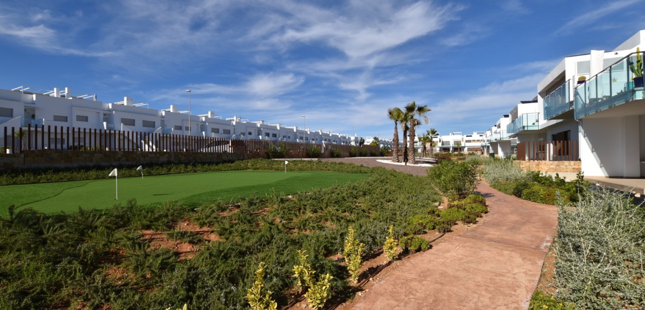 Venta - Apartamento / piso -
Los Montesinos - Entre Naranjos / Vistabella Golf