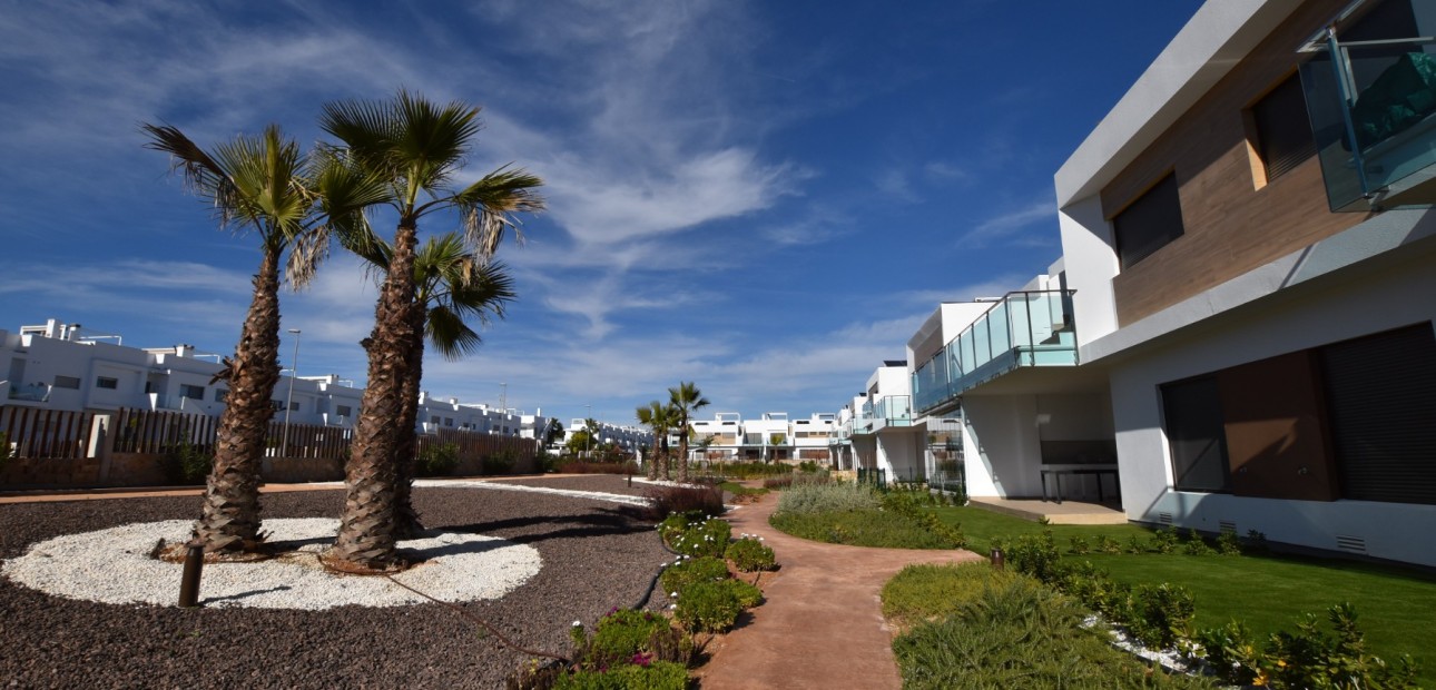 Venta - Apartamento / piso -
Los Montesinos - Entre Naranjos / Vistabella Golf