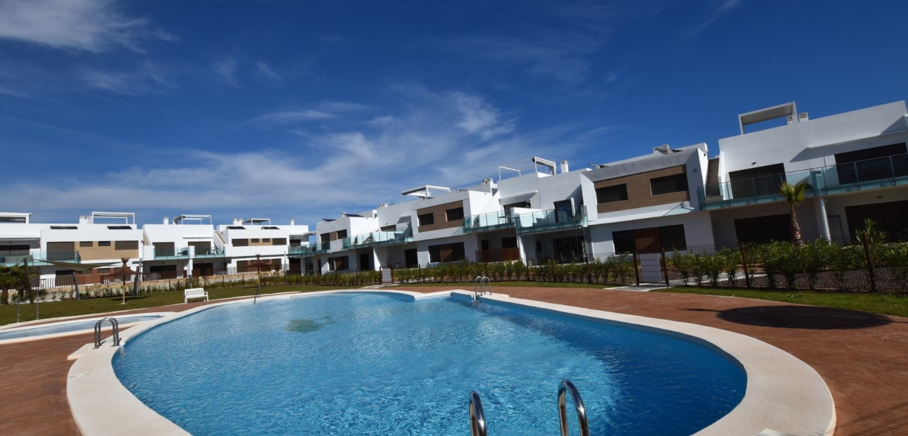 Venta - Apartamento / piso -
Los Montesinos - Entre Naranjos / Vistabella Golf