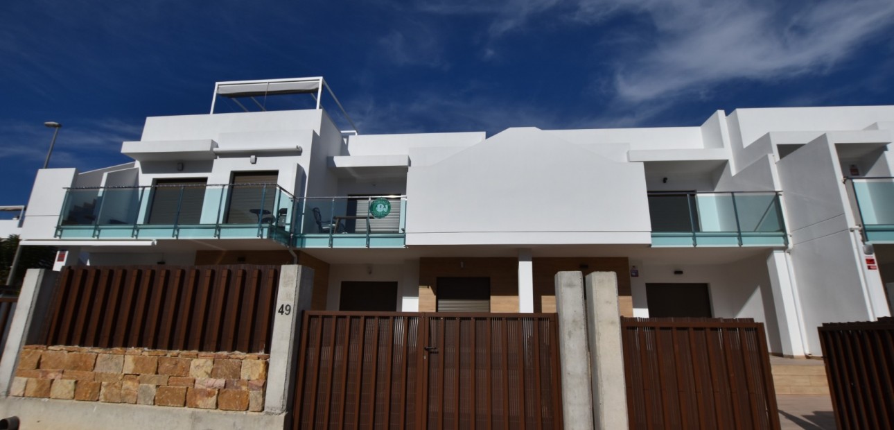 Venta - Apartamento / piso -
Los Montesinos - Entre Naranjos / Vistabella Golf