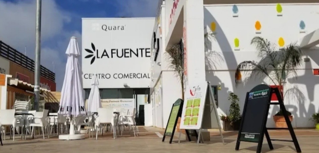 Sale - Garage -
La Fuente