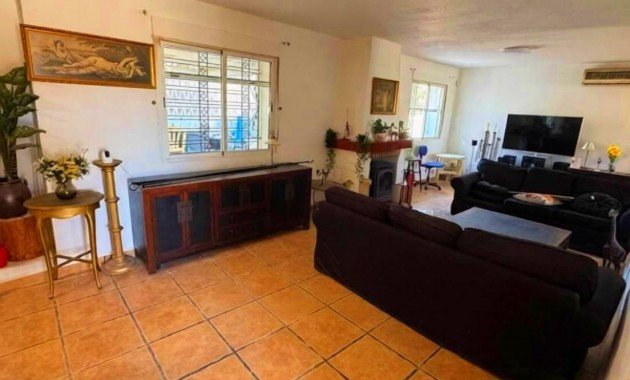 Herverkoop - Villa -
Cox - Comunidad valenciana
